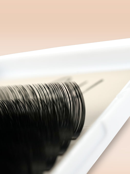 CARMEN HRAWI'S LASHES